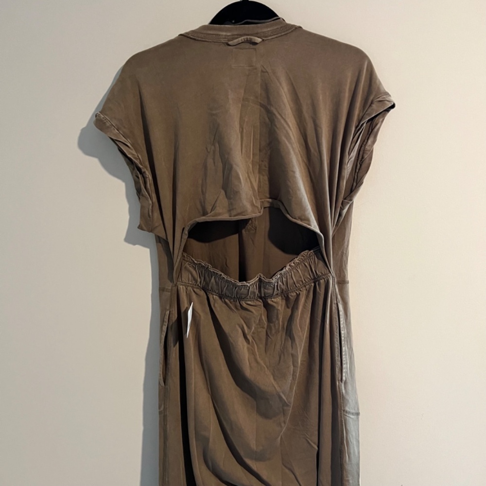 Free People Movement Hot Shot V Neck Jumpsuit in Oregano - Picture 13 of 13